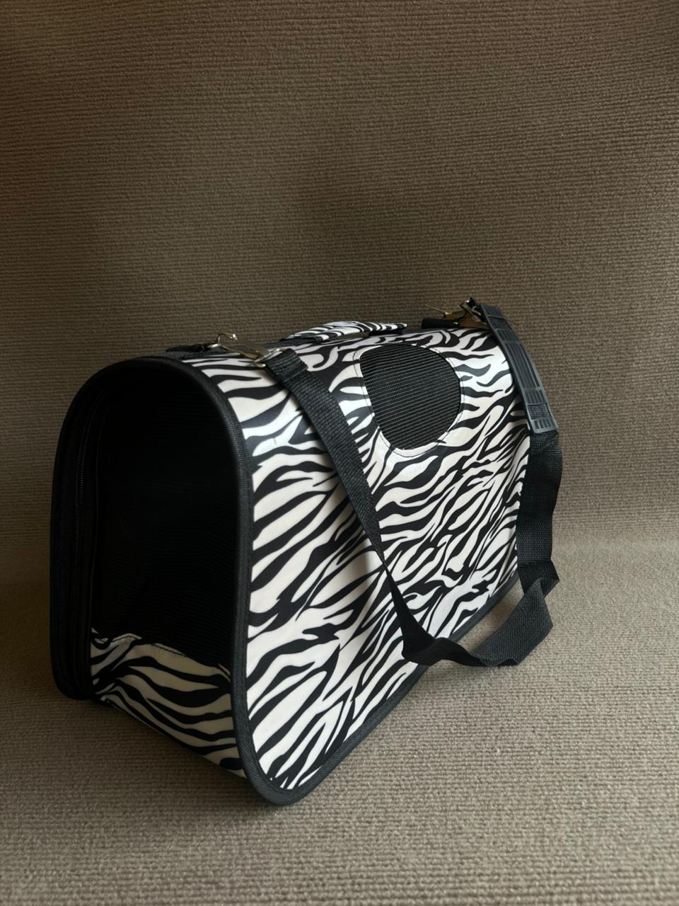 TRANSPORTADORA CEBRA