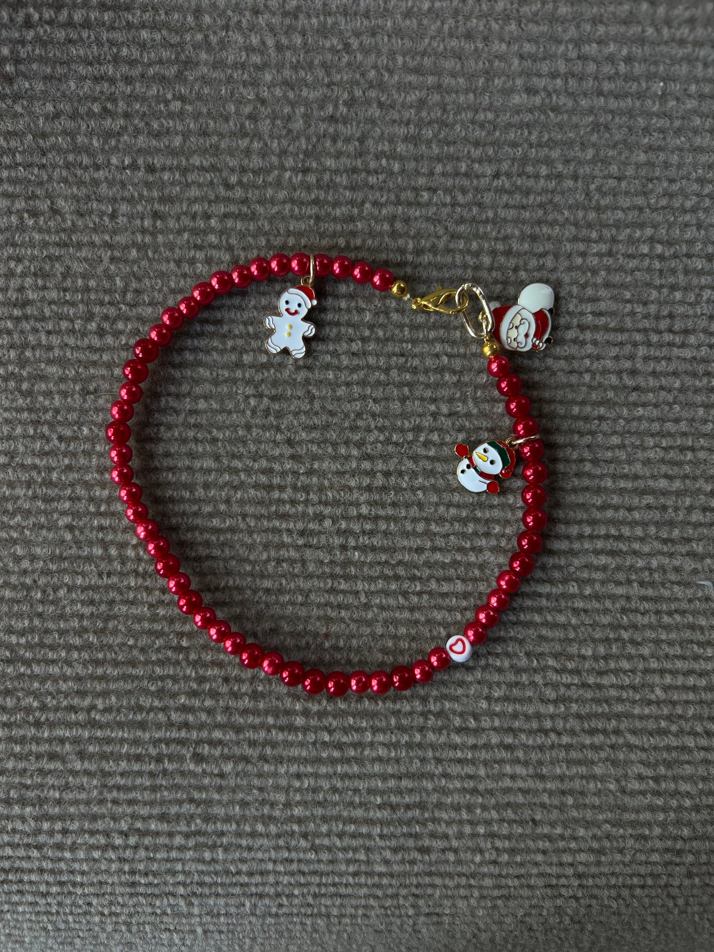 COLLAR PERLAS ROJAS NAVIDEÑO