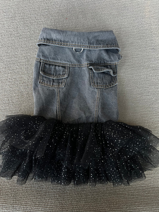 VESTIDO ESTILO MEZCLILLA Y TUTU NEGRO