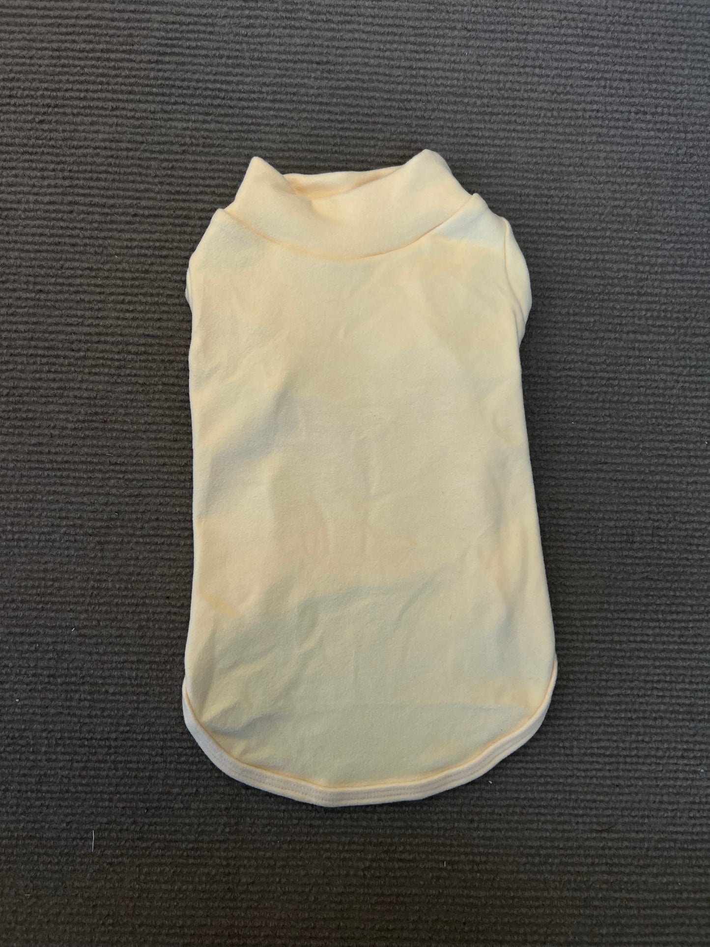 CAMISA LISA AMARILLA