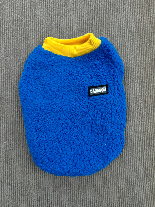 ABRIGO DE PELUCHE AZUL Y AMARILLO