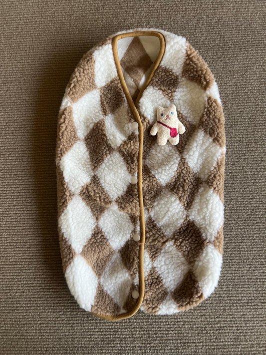 CHALECO BLANCO Y CAFÉ