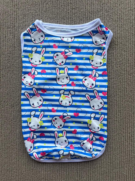 CAMISETA SIN MANGA CONEJO CELESTE