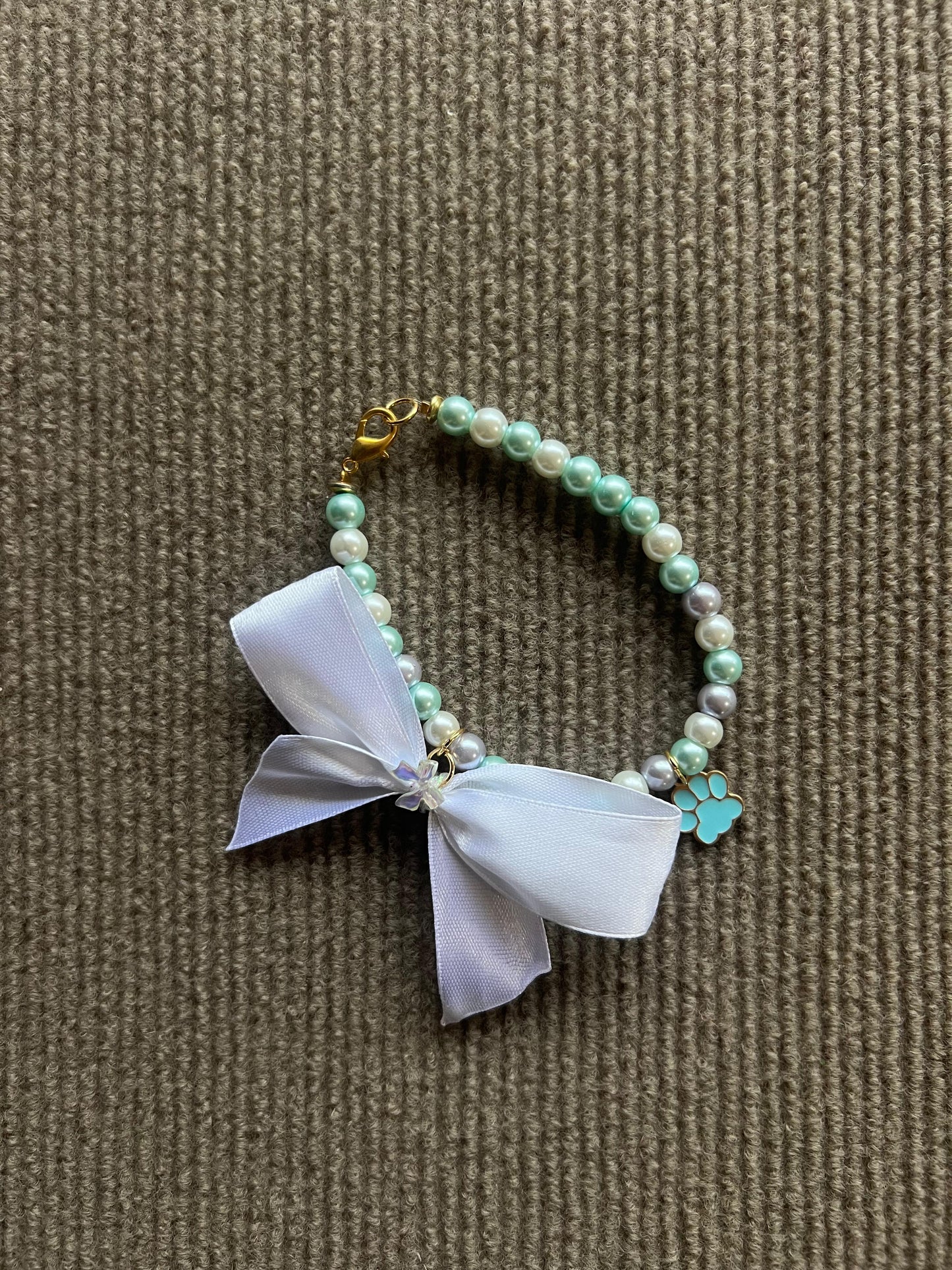 COLLAR LAZO BLANCO